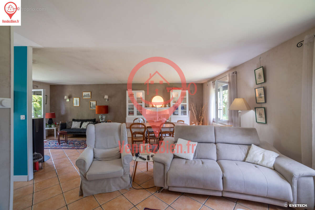 Maison à VASSELAY