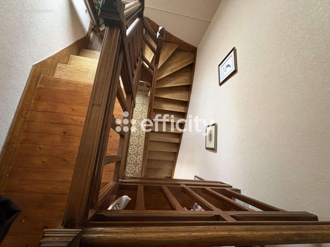 Maison à BEINE-NAUROY