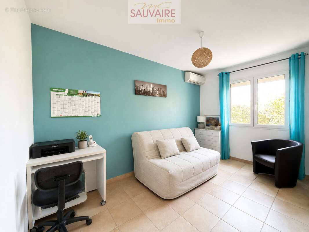 Villa 4 faces de plain-pied avec 3 chambres et garage - photo 12