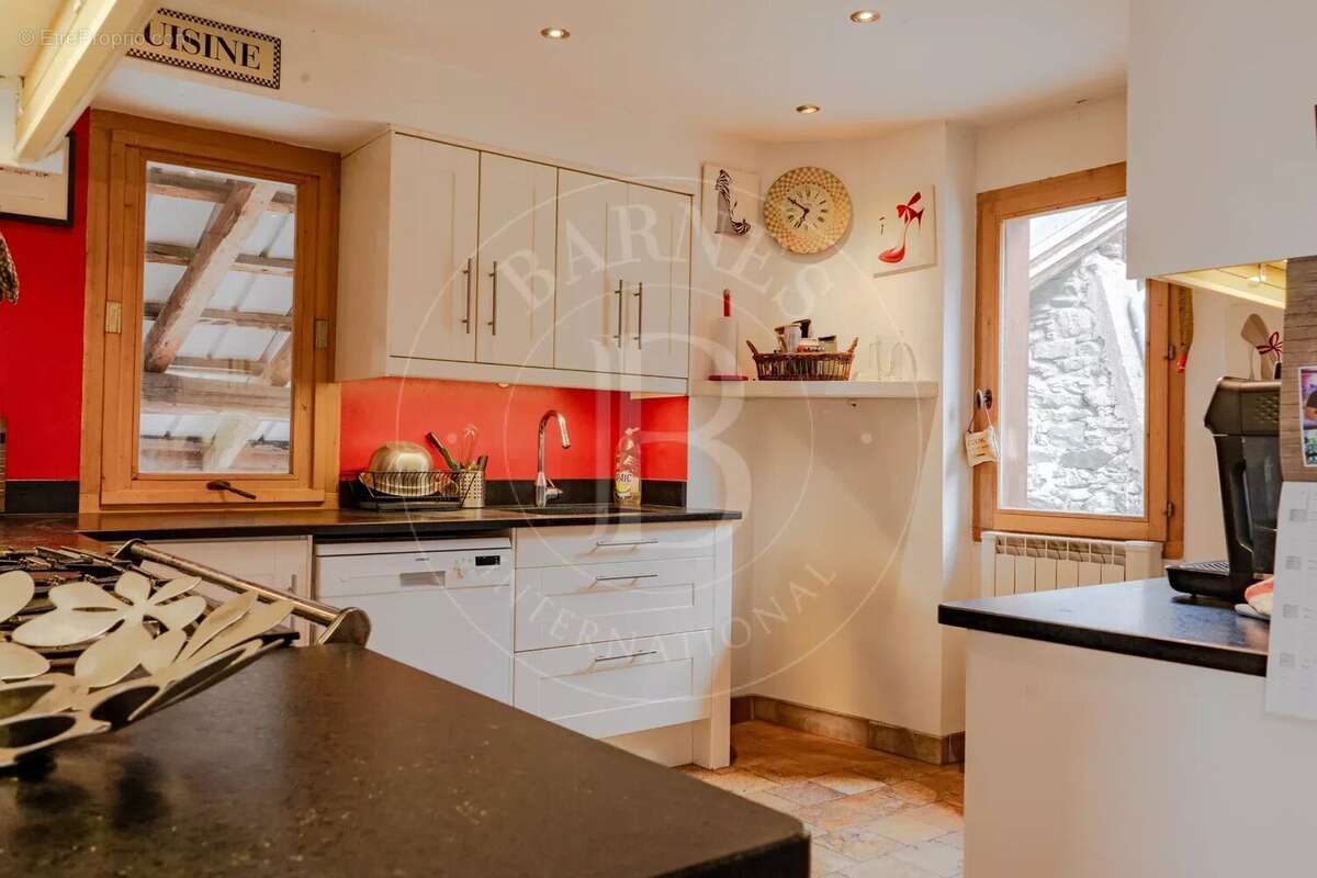 Maison à LES ALLUES