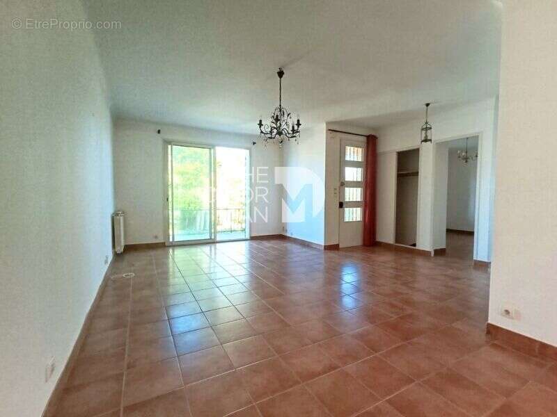 Maison à SIX-FOURS-LES-PLAGES