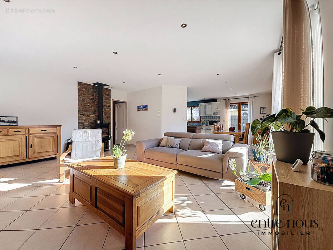 Photo 1 - Maison à MONTALIEU-VERCIEU