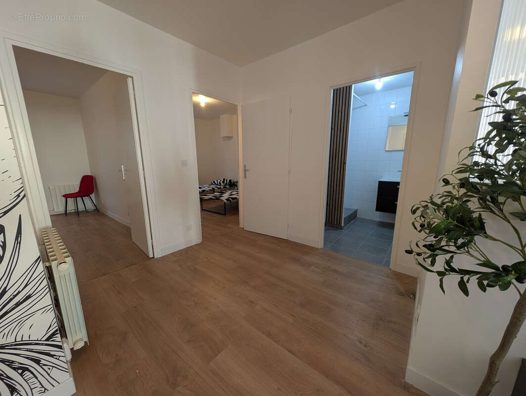 Appartement à GUILHERAND-GRANGES