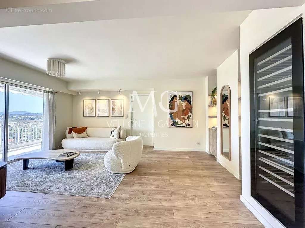 Appartement à LE CANNET