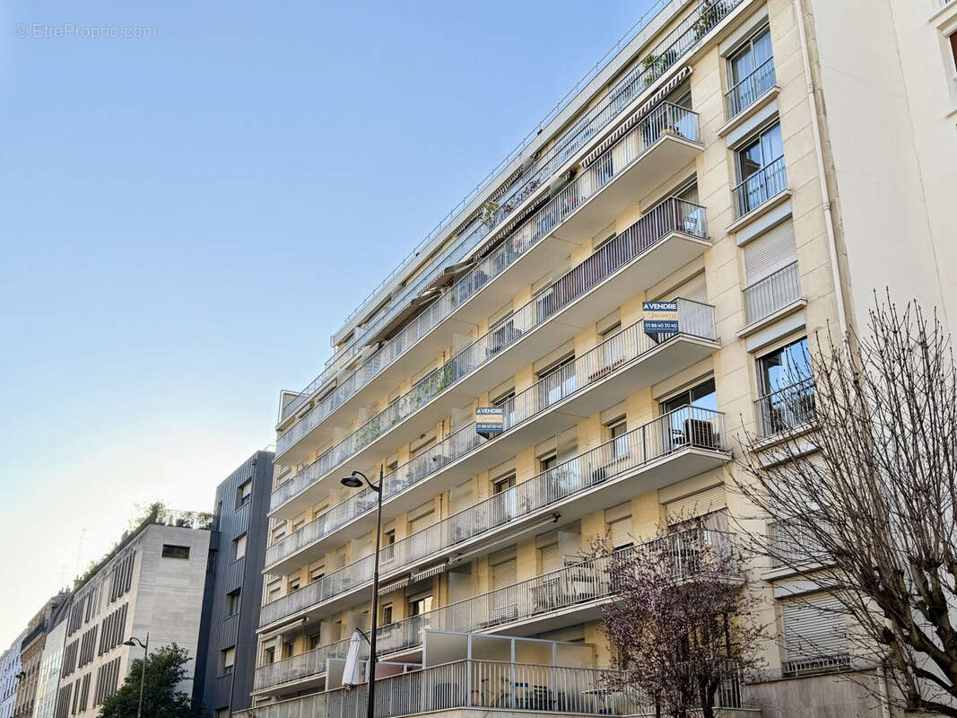 Appartement à PARIS-12E