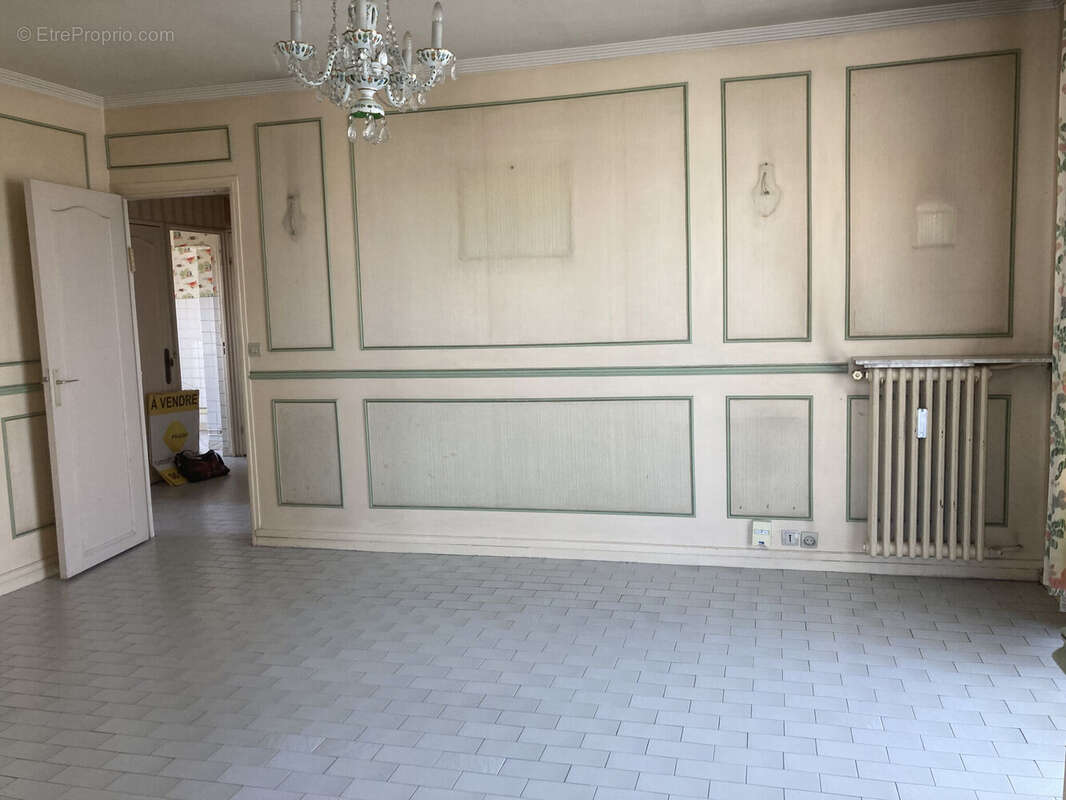 Appartement 75 m² à Garges-Les-Gonesse  - photo 4