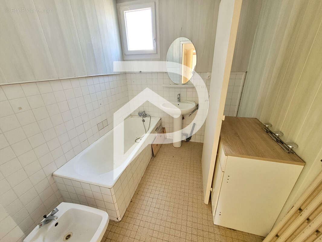 Maison à ROCHES-BETTAINCOURT