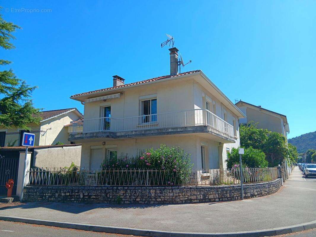 Maison à CAHORS