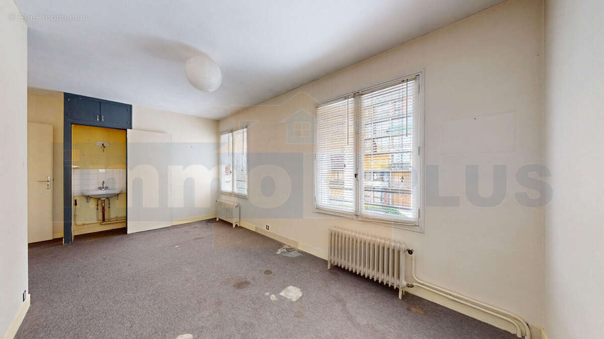 Maison à FONTENAY-LE-FLEURY