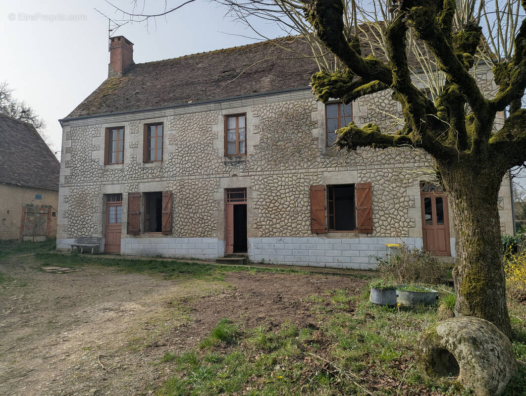 Maison à MONTCHEVRIER