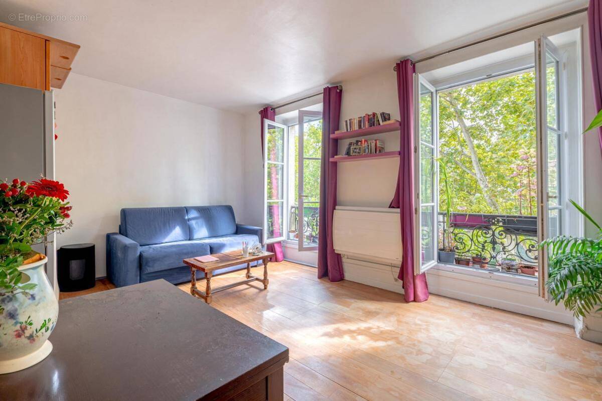 Appartement à PARIS-10E