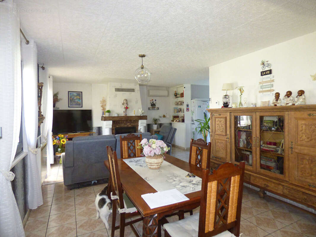 Maison à HURIEL