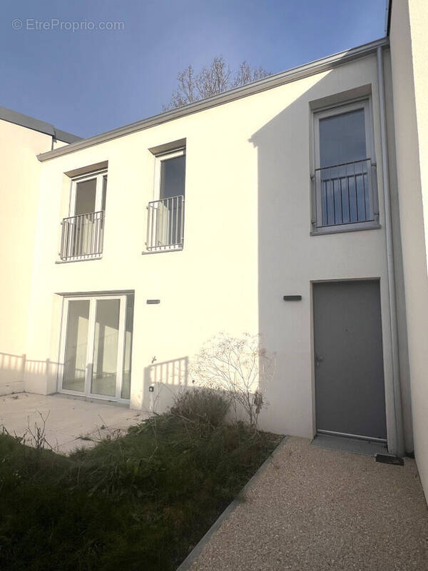 Maison à ROSNY-SOUS-BOIS