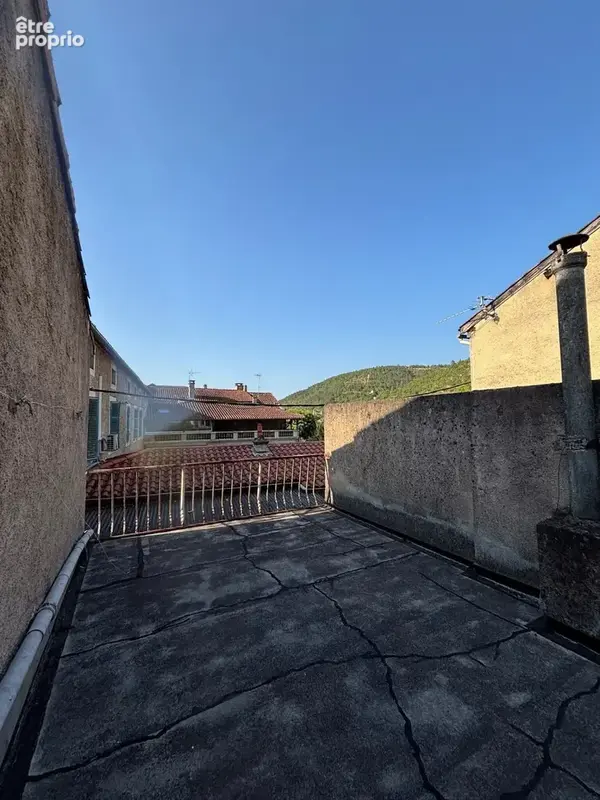Maison de ville à rénover avec parking privatif - photo 9