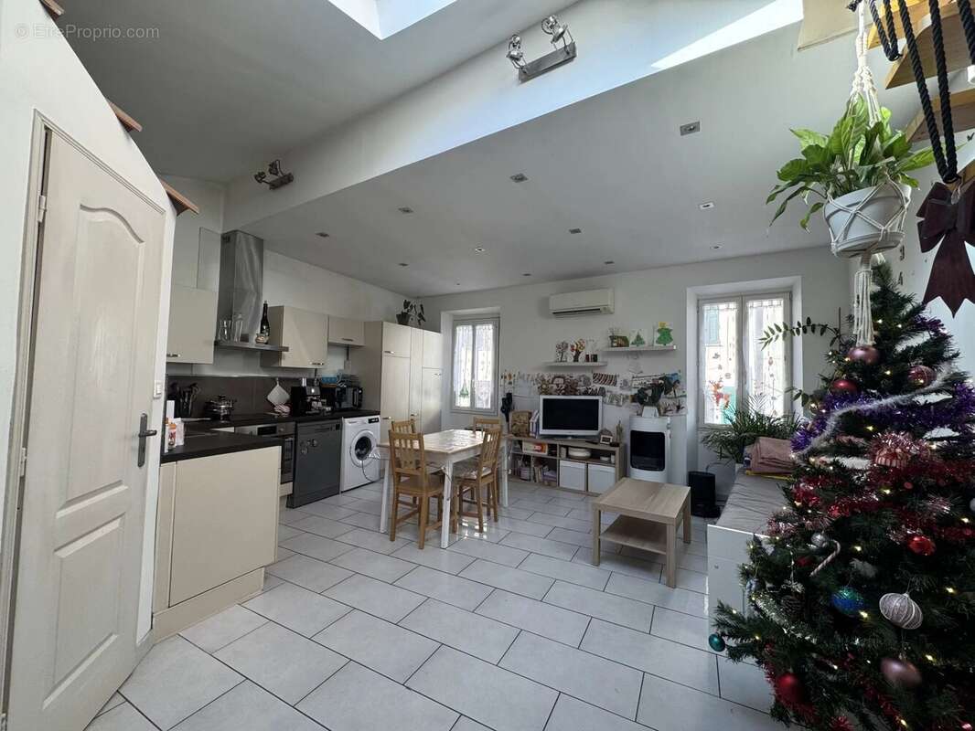 Appartement à L'ESCARENE