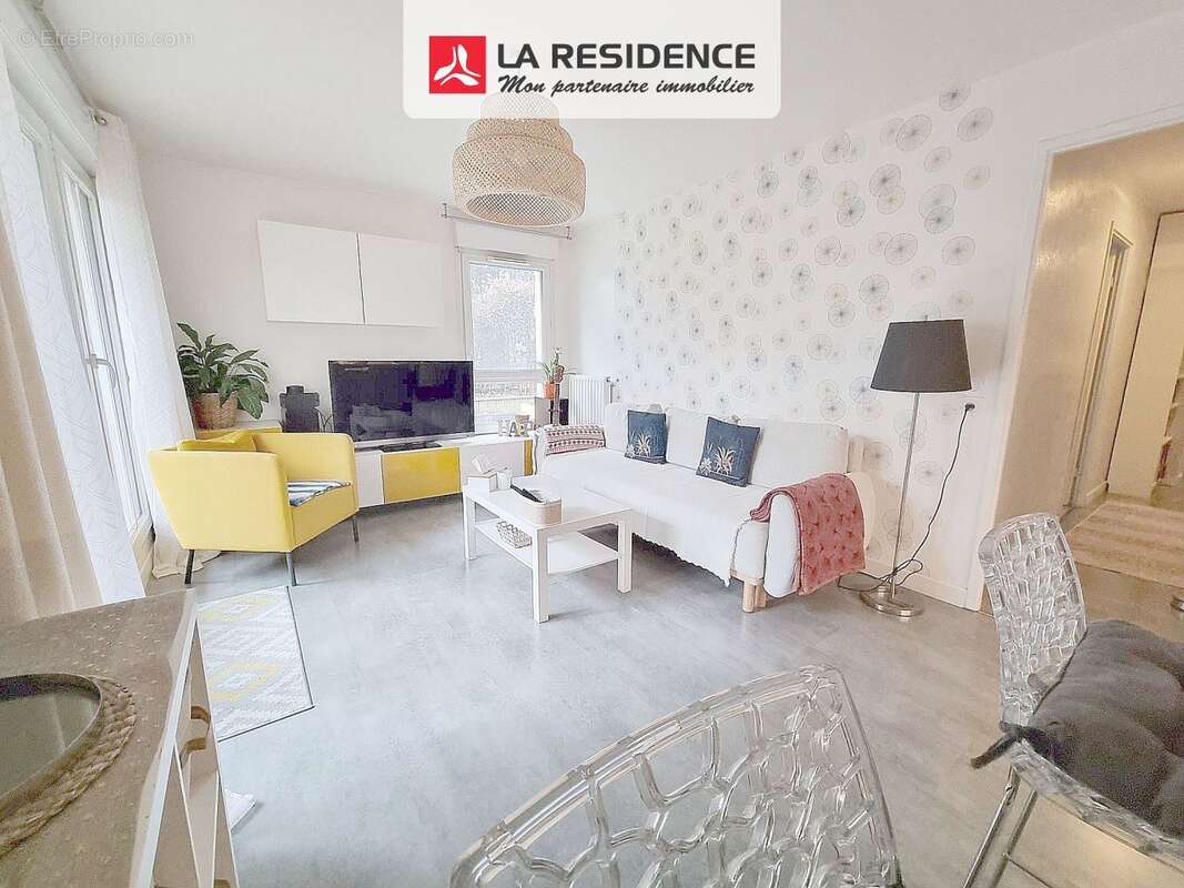Appartement à STAINS