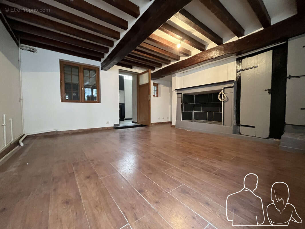 Maison à QUILLEBEUF-SUR-SEINE