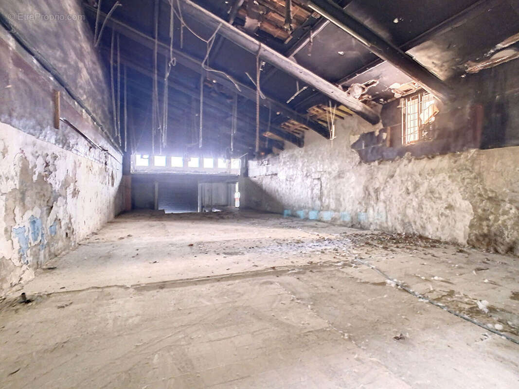 Commerce à CARPENTRAS