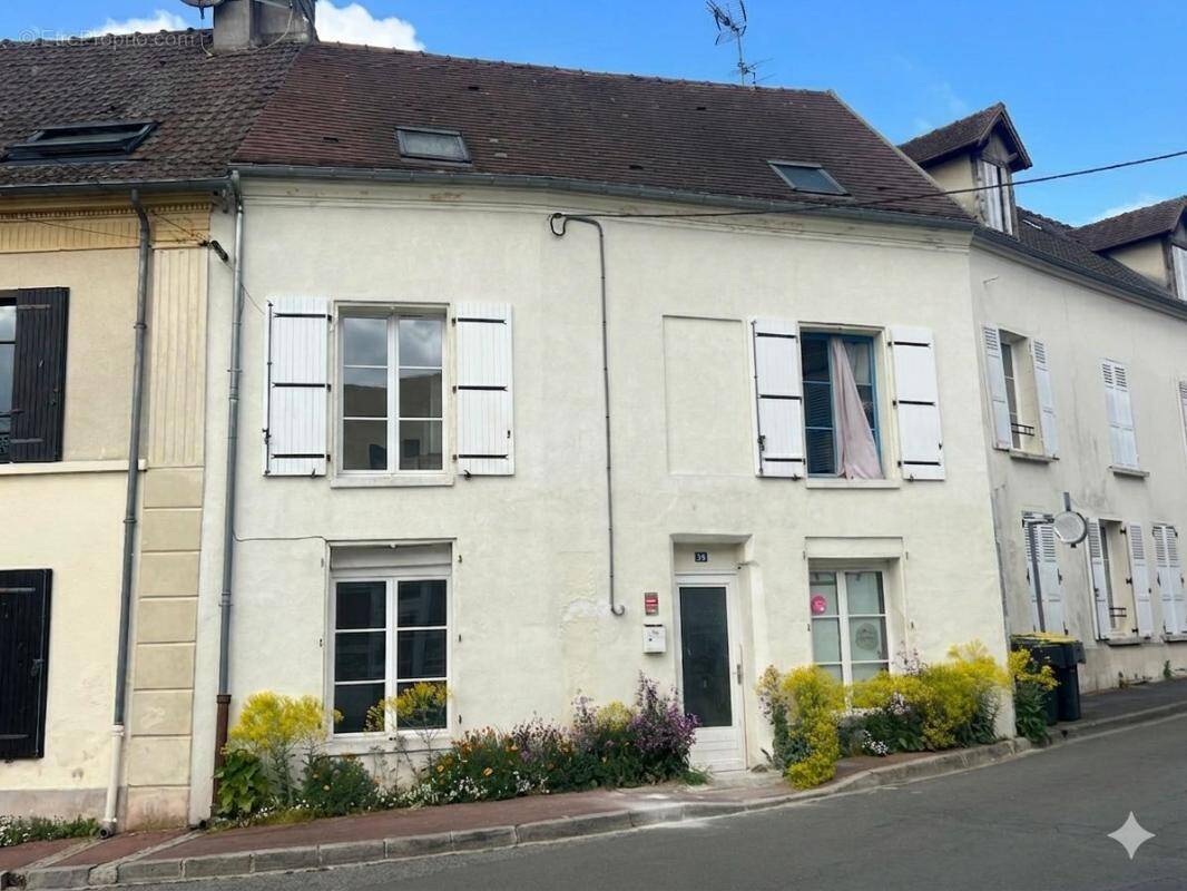 Appartement à CROUY-SUR-OURCQ