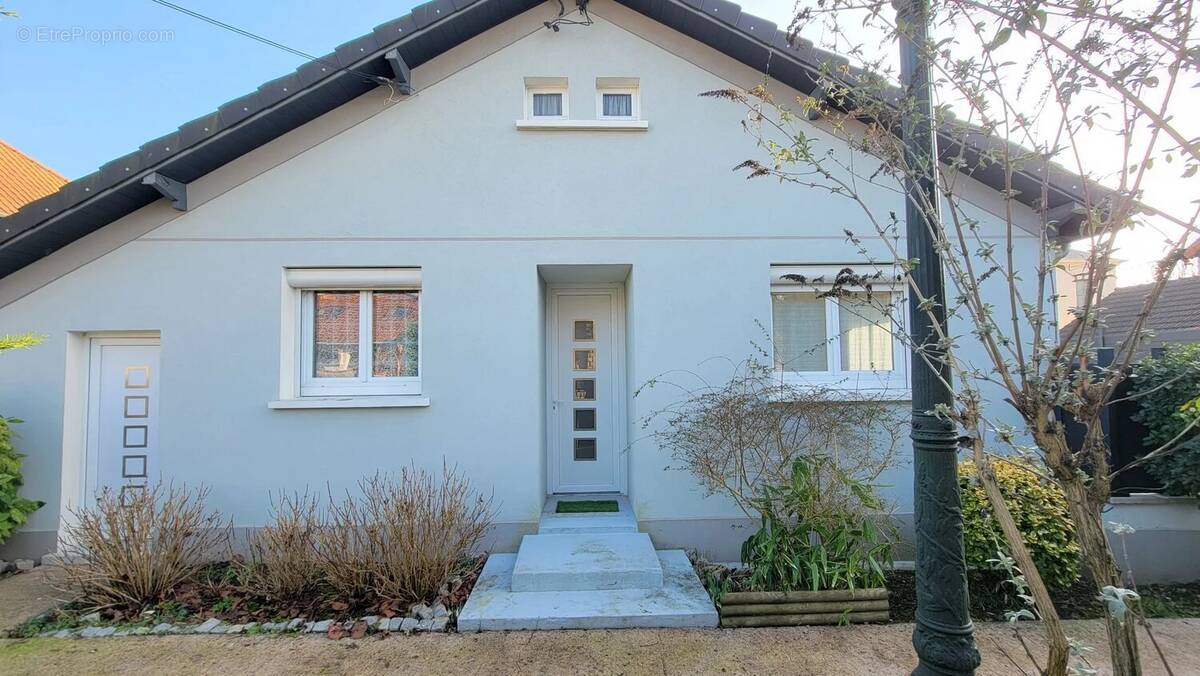 Maison à MITRY-MORY