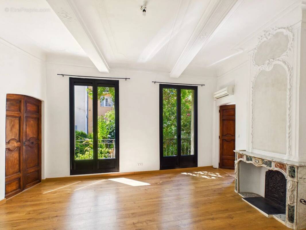 Appartement à AIX-EN-PROVENCE