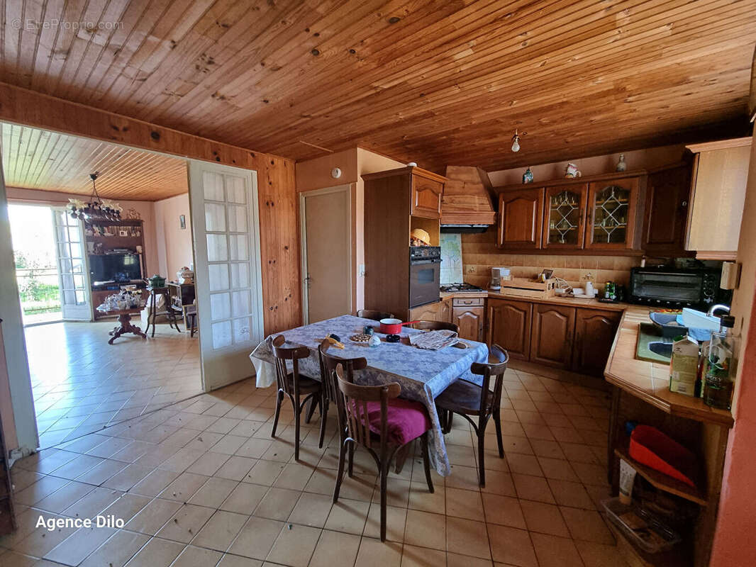 Maison à NEUVY-SAUTOUR