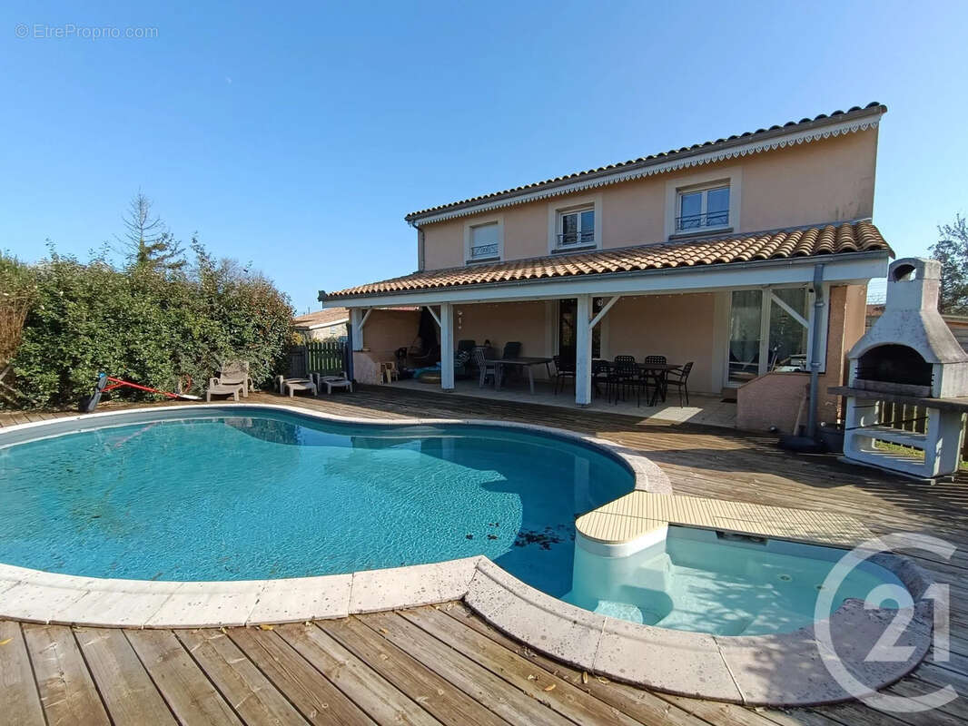 Maison à LA BARDE