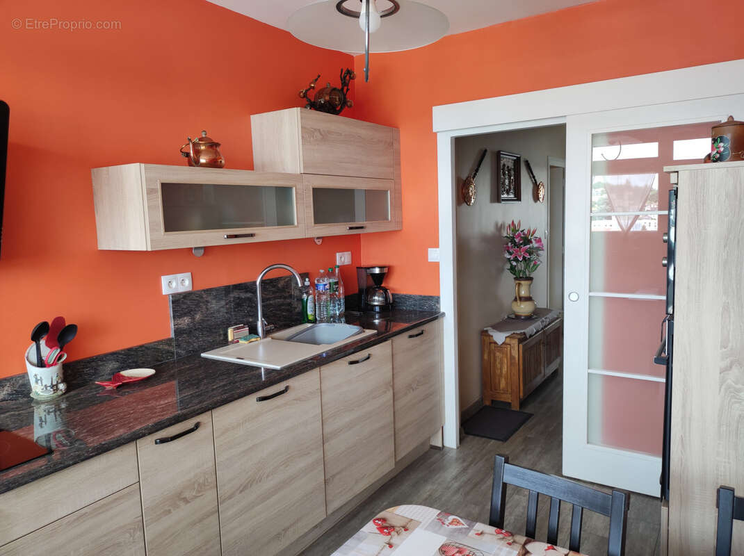 Appartement à SAINT-ETIENNE
