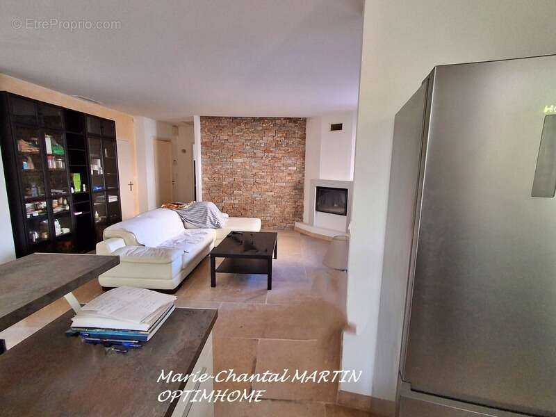 Appartement à MARSEILLE-5E