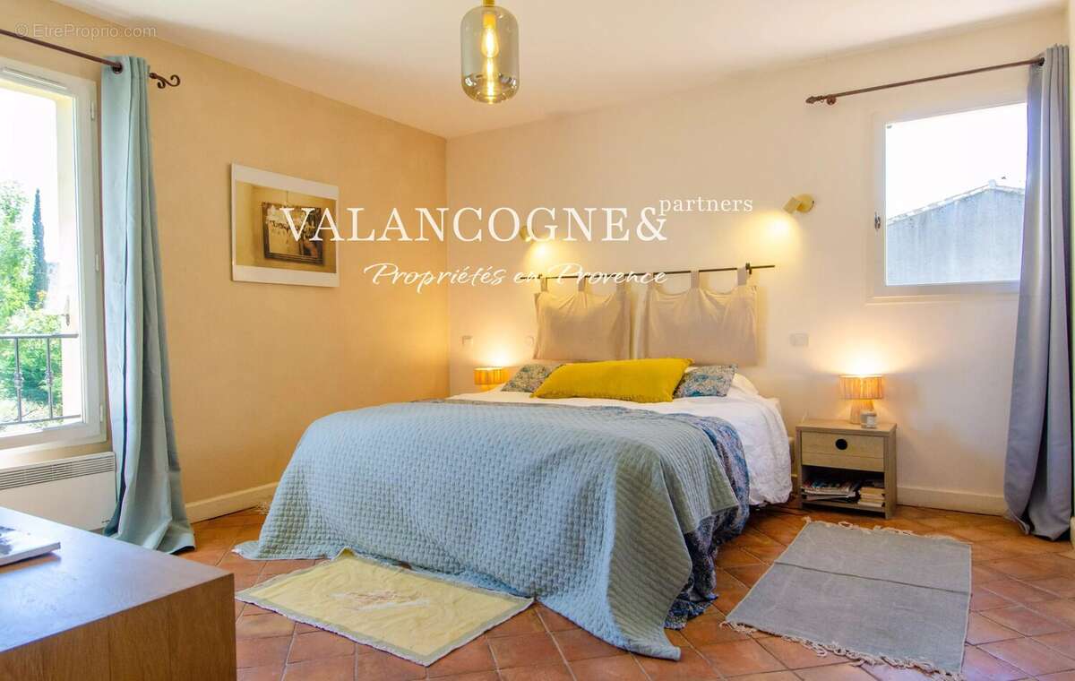Maison à pied du centre de St Remy de Pce - photo 11