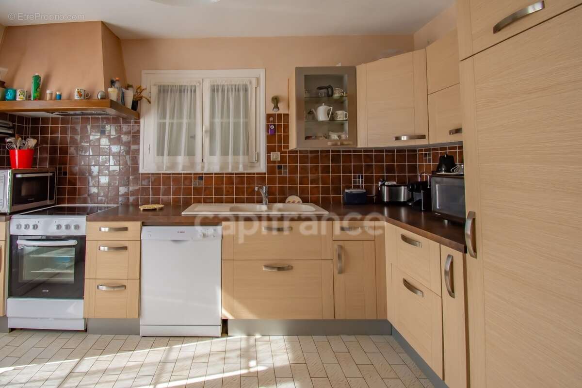 Vaux-sur-mer – maison 160 m² avec piscine, à proximité de pontaillac - photo 7