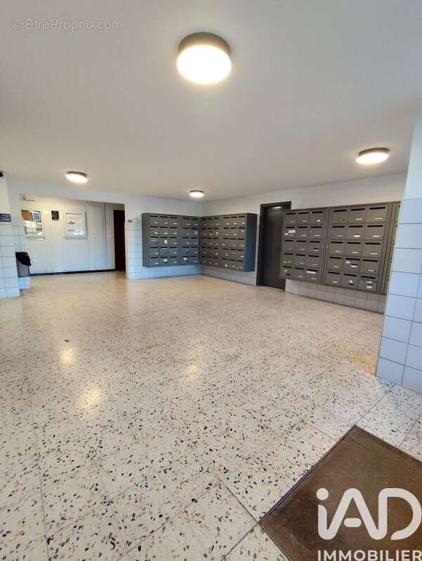 Photo 2 - Appartement à ANDREZIEUX-BOUTHEON