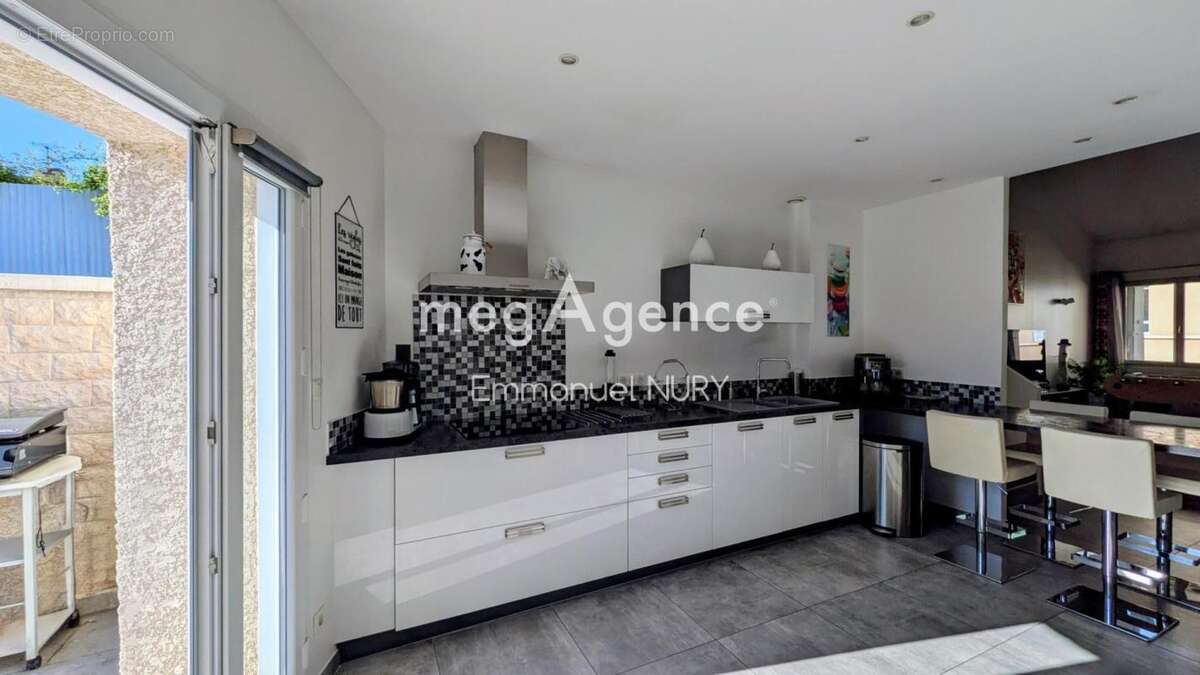 Appartement à BRINDAS