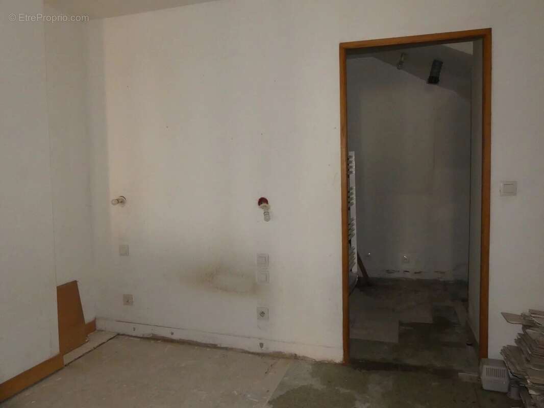 Appartement à TOULON-SUR-ARROUX