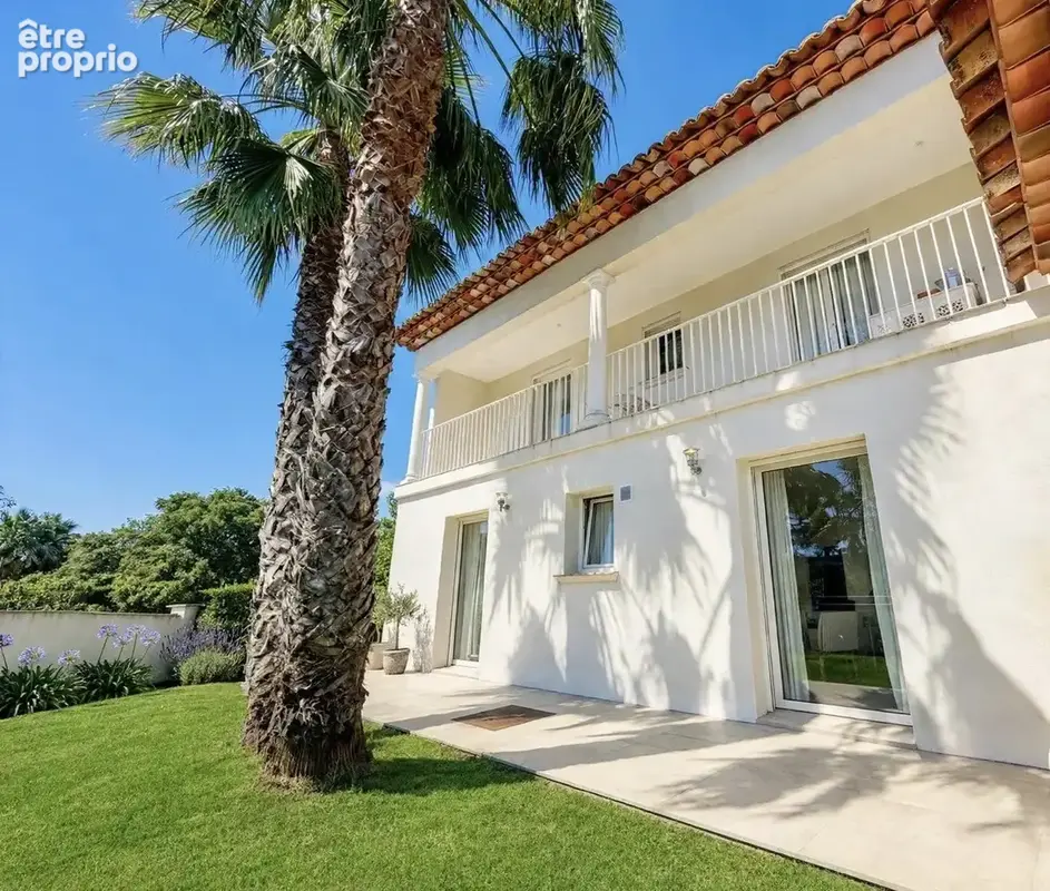 ROQUEBRUNE-SUR-ARGENS - Propriété d'exception 400m² - 4 appartements - 1,2ha - photo 3