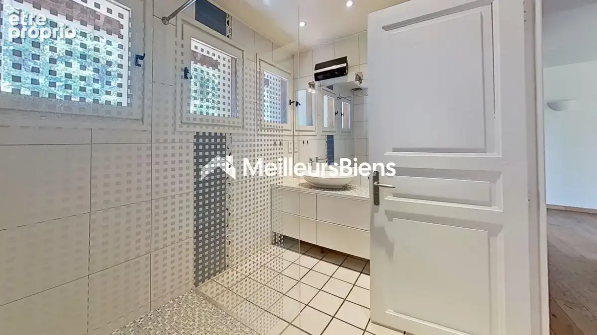 Maison familiale 7 pièces avec dépendances et grand terrain aux Orres - photo 10
