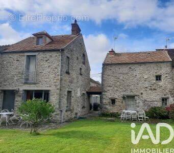 Photo 1 - Maison à HERICY