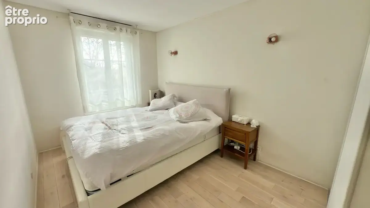 Appartement F3 dans résidence recherchée, proche du centre-ville et de la gare. - photo 4