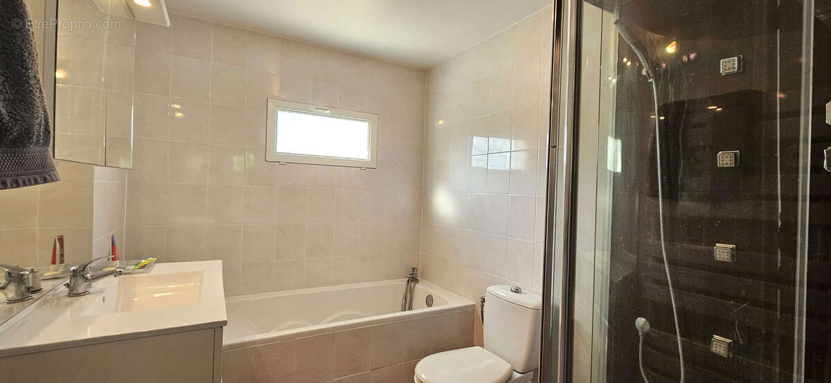 Maison à GRANDCAMP-MAISY