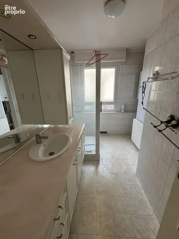 Appartement 4 pièces 87 m² à vendre à Lisieux (14100) - photo 3