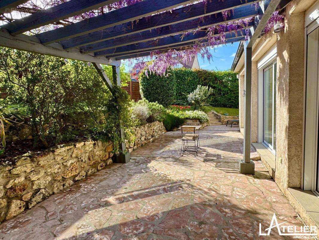 Maison à MAREIL-MARLY