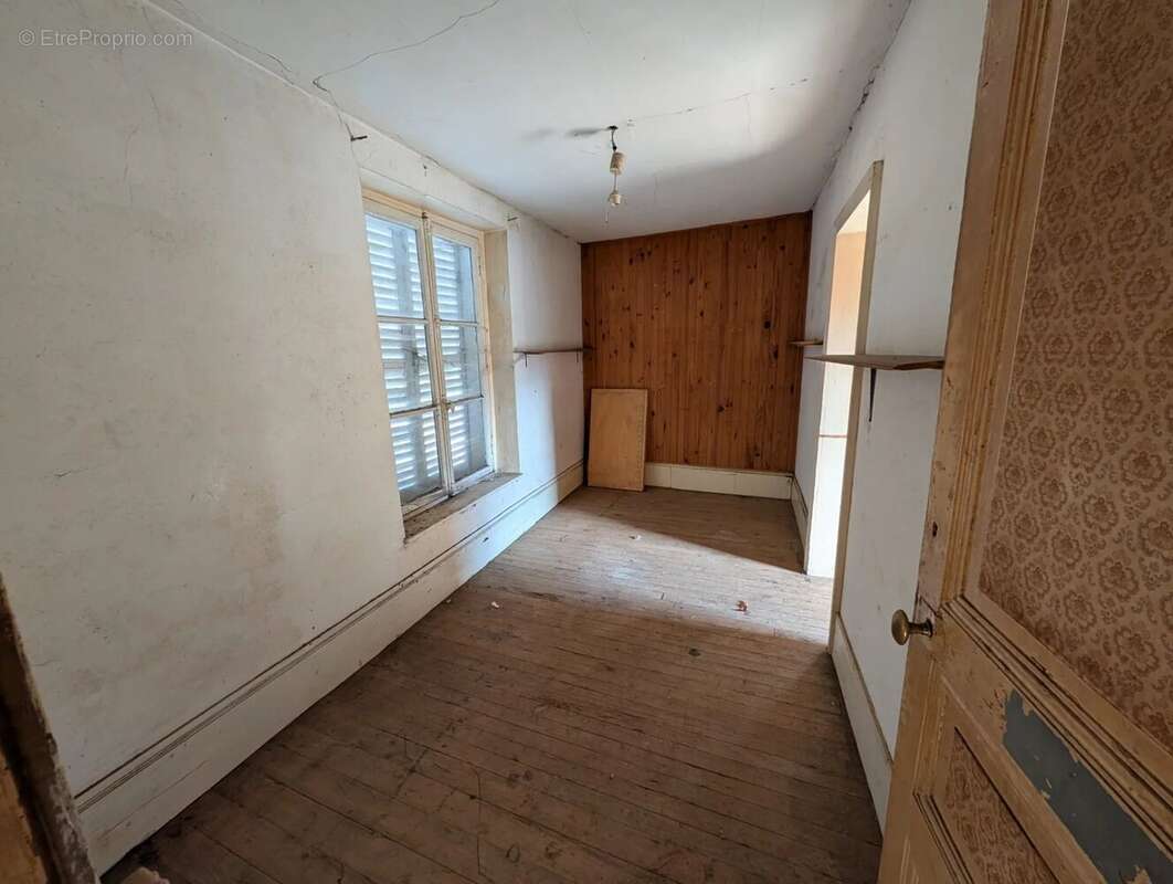 Maison à CREPY-EN-VALOIS