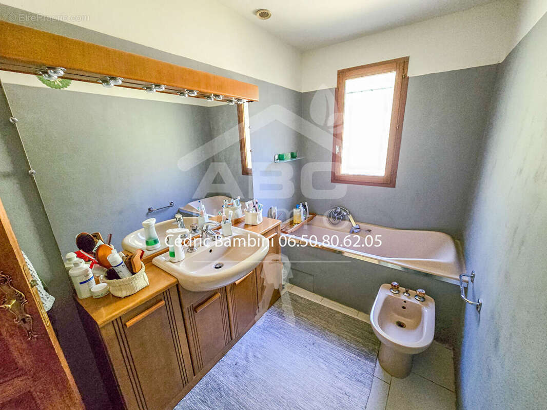 Maison à SAINT-MAXIMIN-LA-SAINTE-BAUME