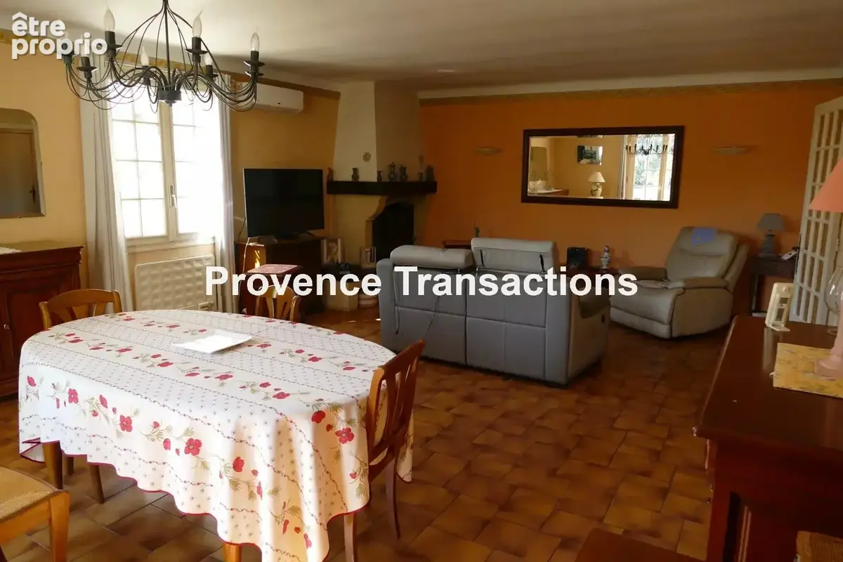 Pain-pied de 100m² avec garage sur 580m² de terrain - photo 7