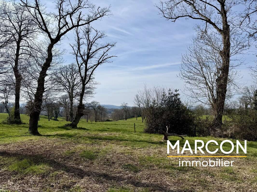 Terrain à SAINT-LAURENT