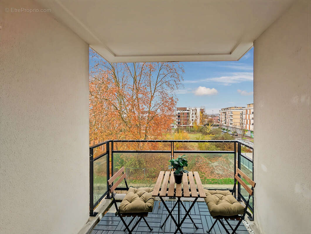 Appartement à VIGNEUX-SUR-SEINE