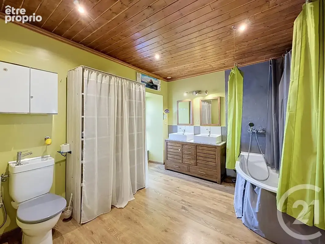 Maison 216 m² à Plenee-Jugon  - photo 18