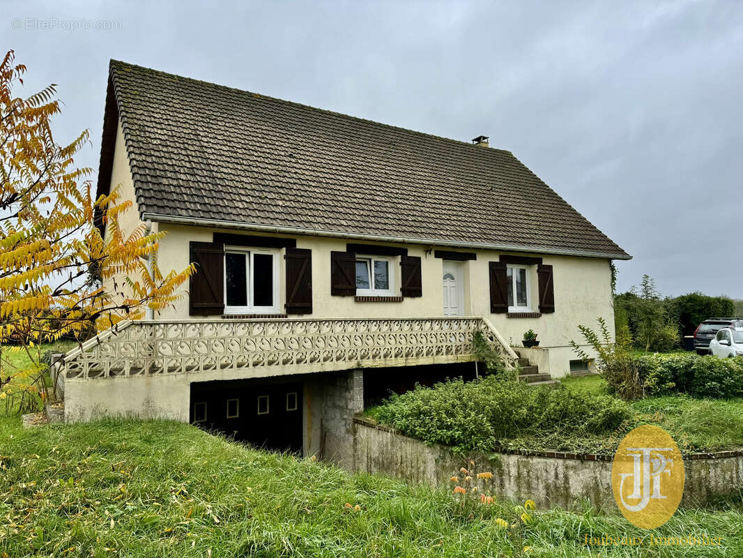 Maison à TILLY
