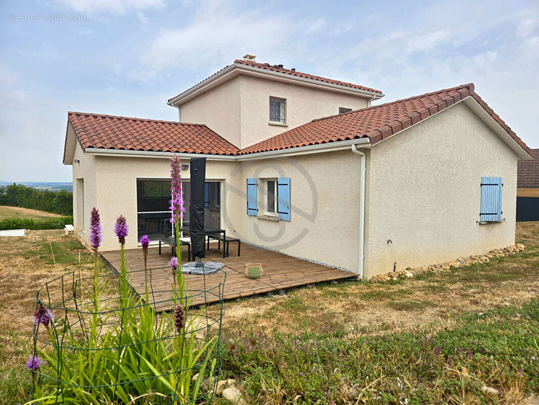 Maison à VIRIVILLE