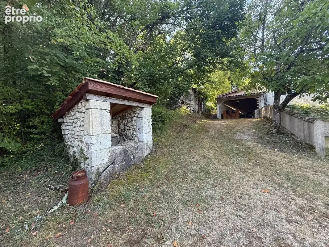 Dans la campagne de Lauzerte - Belle maison en pierre composée de deux logements, idéale pour investissement locatif ou projet m - photo 3